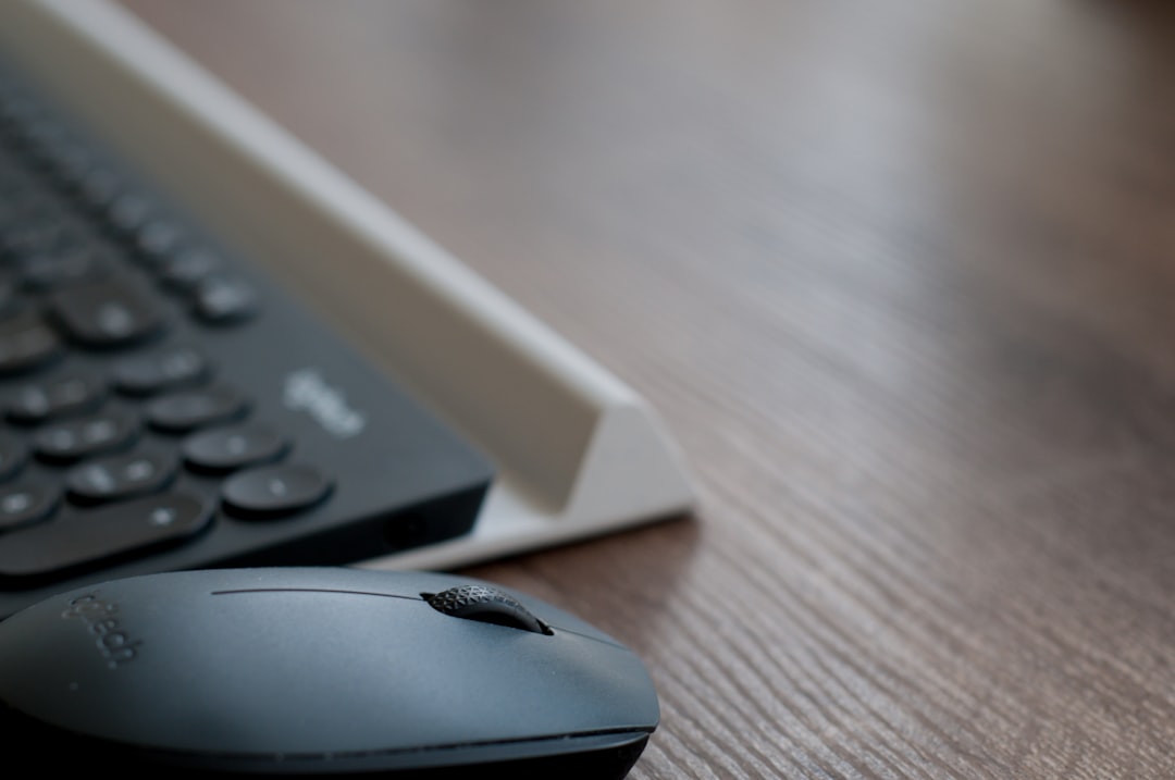 The Psychology of Tech Gadgets: How They Influence Our Daily Lives